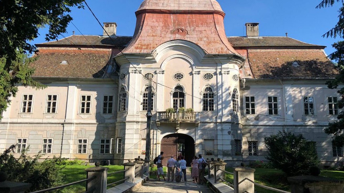 Castelul Guthman-Valenta, Olthévíz, Romania, Romania